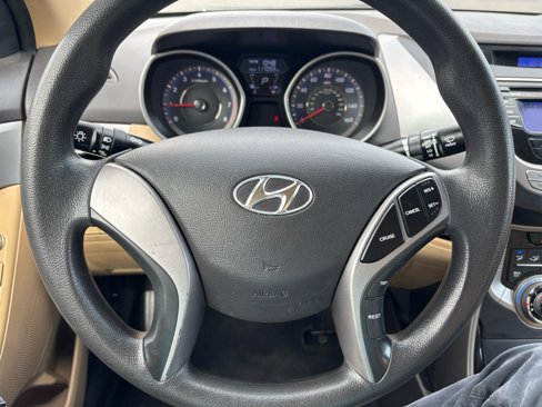 Used 2013 Hyundai Elantra GLS image 14