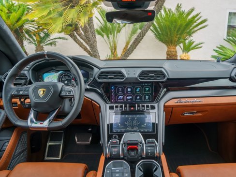 Used 2022 Lamborghini Urus image 7
