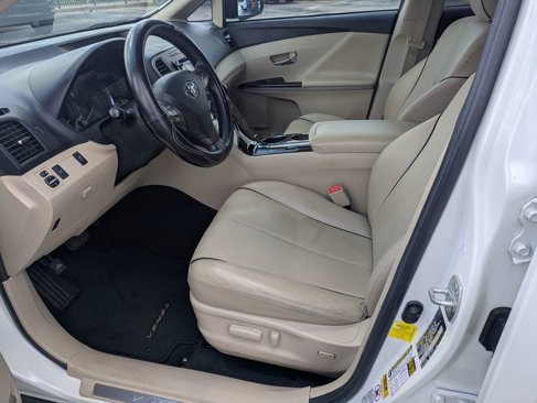 Used 2011 Toyota Venza image 14