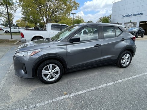 Used 2023 Nissan Kicks S image 4