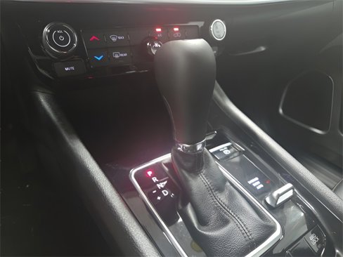Used 2024 Jeep Compass Latitude image 12