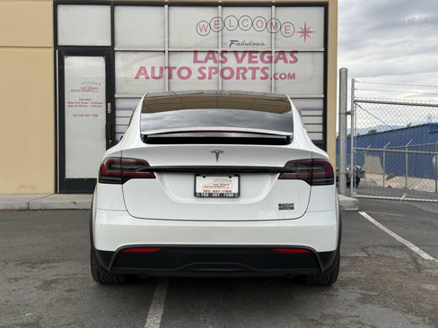 Used 2022 Tesla Model X Plaid image 9