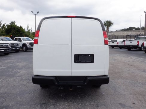 Used 2021 Chevrolet Express 2500 image 4