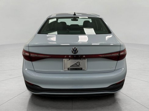 New 2025 Volkswagen Jetta SE image 4