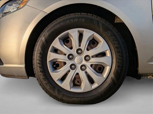 Used 2013 Kia Forte LX image 24
