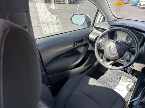 Used 2022 Toyota Corolla LE image 18