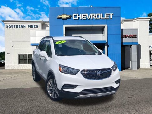 Used 2017 Buick Encore Preferred image 1