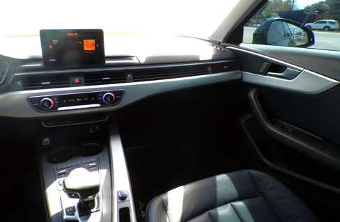 Used 2017 Audi A4 2.0T Premium image 12