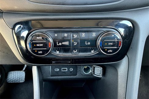 Used 2023 Buick Encore GX Essence w/ Experience Buick Package image 15
