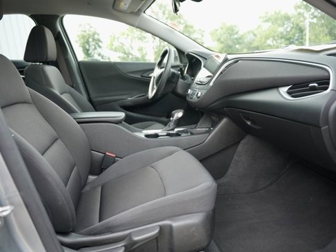 Used 2023 Chevrolet Malibu LT image 8