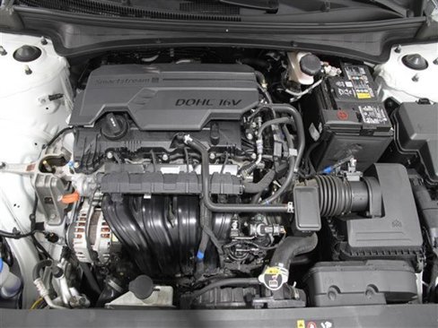 Certified 2023 Hyundai Elantra SEL w/ Convenience Package image 20