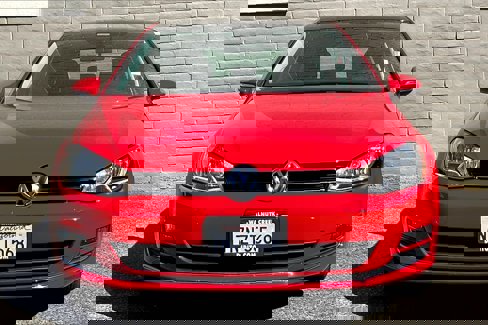 Used 2016 Volkswagen Golf SEL image 2