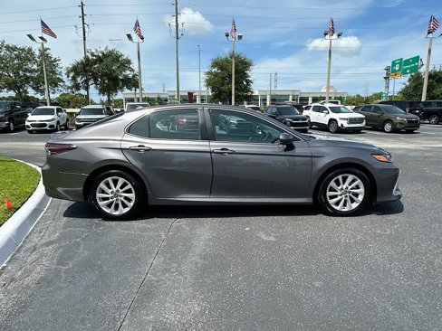 Used 2023 Toyota Camry LE image 5