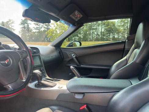 Used 2007 Chevrolet Corvette Convertible w/ Preferred Equipment Group image 13