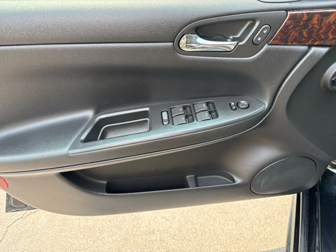 Used 2012 Chevrolet Impala LS image 10