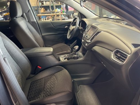 Used 2022 Chevrolet Equinox LT image 23
