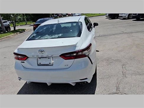 Used 2023 Toyota Camry SE image 21
