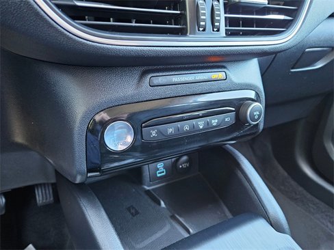 Used 2023 Ford Escape Platinum image 27