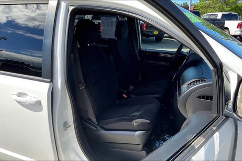 Used 2018 Dodge Grand Caravan SE image 7
