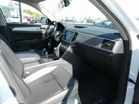 Used 2018 Volkswagen Atlas SE image 15
