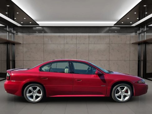 Used 2005 Pontiac Bonneville GXP image 11