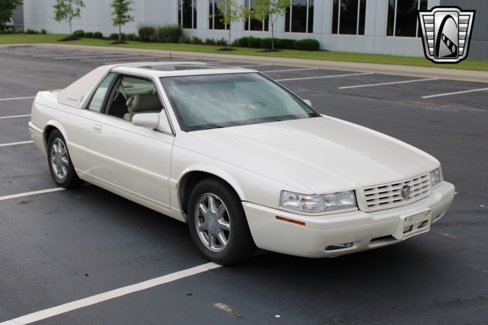 Used 2002 Cadillac Eldorado Touring w/ Preffered Equipment Group image 7