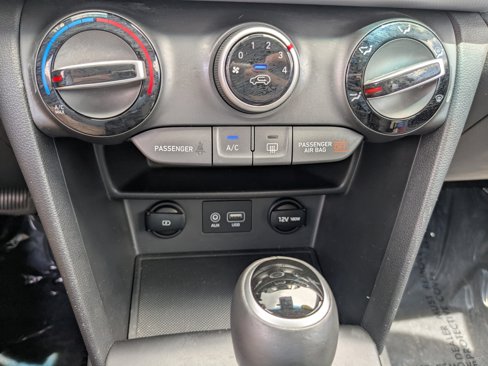 Used 2021 Hyundai Kona SEL image 20