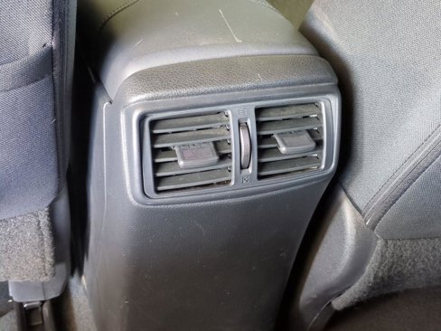 Used 2018 Nissan Rogue SV image 12