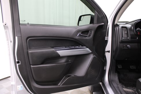 Used 2015 Chevrolet Colorado LT w/ Luxury Package image 6