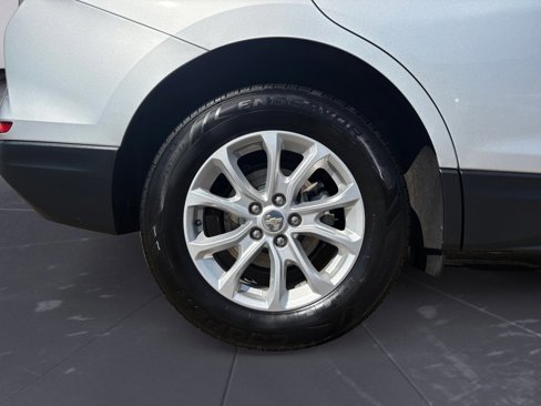 Used 2021 Chevrolet Equinox LT image 43