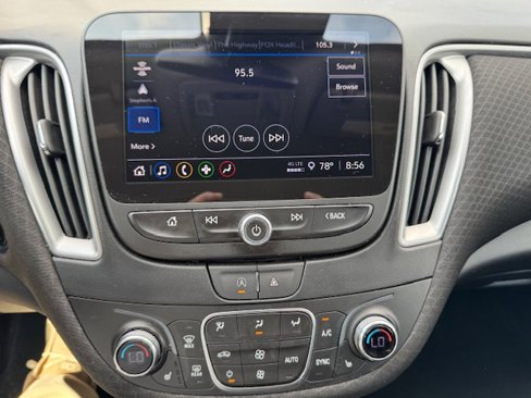 Used 2023 Chevrolet Malibu LT image 15