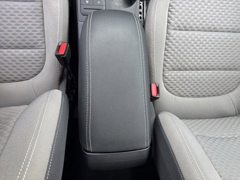 Used 2020 Ford Escape SE image 38