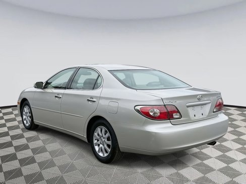 Used 2002 Lexus ES 330 image 4
