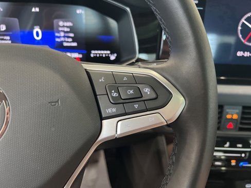 Used 2025 Volkswagen Jetta SE image 26