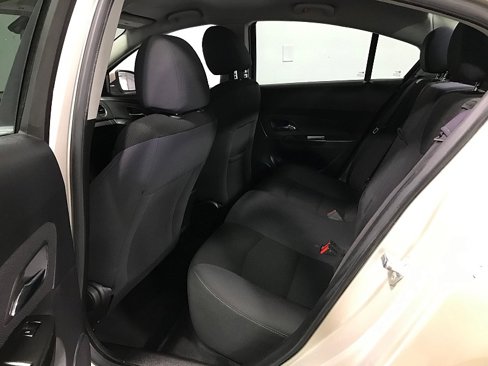 Used 2014 Chevrolet Cruze LT image 19
