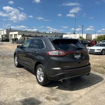 Used 2017 Ford Edge SEL image 3
