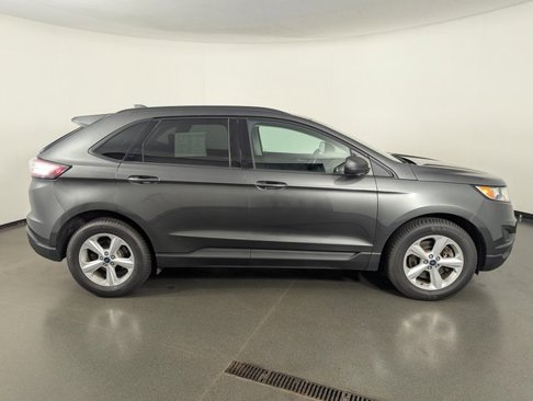 Used 2018 Ford Edge SE image 8