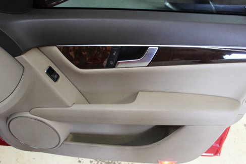 Used 2014 Mercedes-Benz C 300 4MATIC Sedan image 11