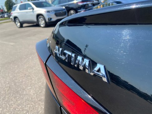 Used 2022 Nissan Altima 2.5 SV image 40
