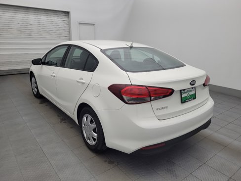 Used 2017 Kia Forte LX image 5