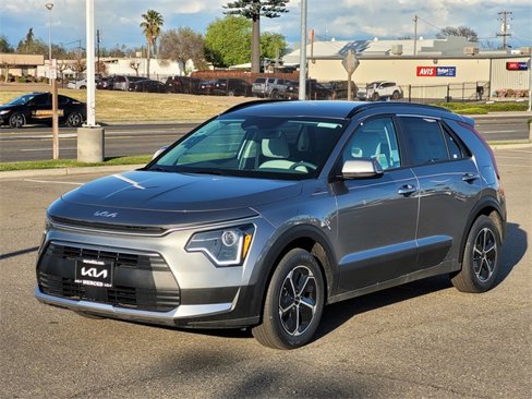 New 2025 Hyundai Elantra SEL image 9