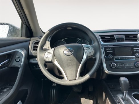 Used 2018 Nissan Altima 2.5 S w/ S Convenience Package image 12