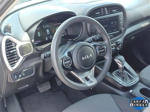 Used 2023 Kia Soul LX w/ LX Technology Package image 11