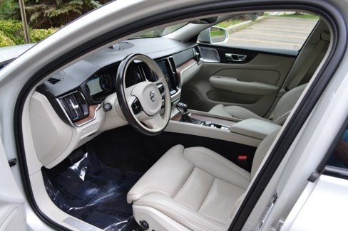 Used 2020 Volvo V60 T5 Cross Country w/ Protection Package Premier image 19