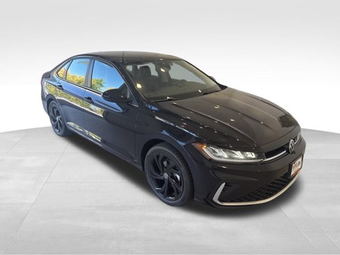 New 2025 Volkswagen Jetta SE image 7