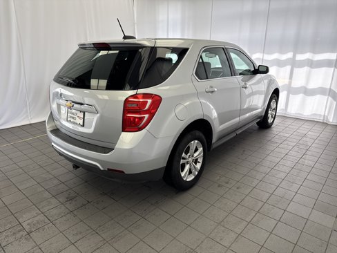 Used 2017 Chevrolet Equinox LS image 4
