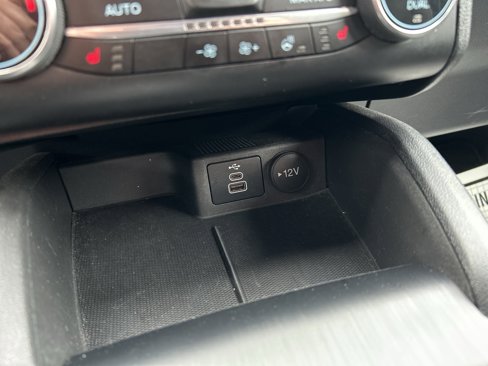 Used 2024 Ford Escape ST-Line image 26