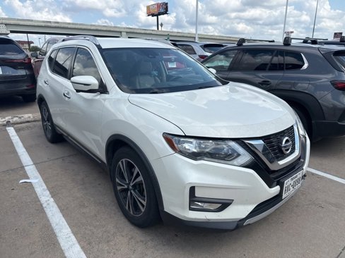 Used 2017 Nissan Rogue SL image 4