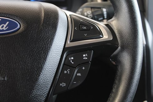 Used 2024 Ford Edge SEL image 35