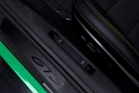 Used 2022 Porsche 911 GT3 image 40